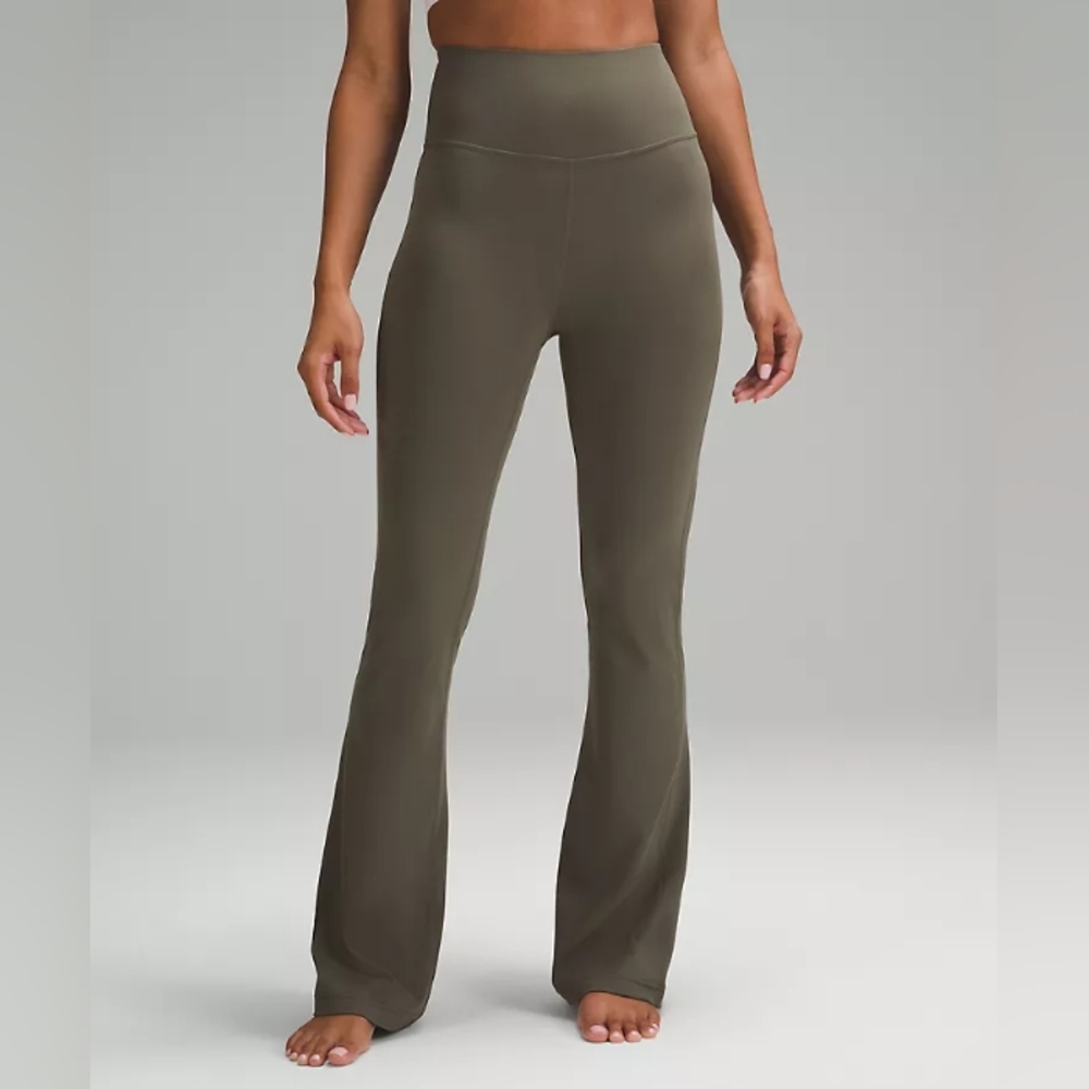 Lululemon  Groove Super High Rise Pant